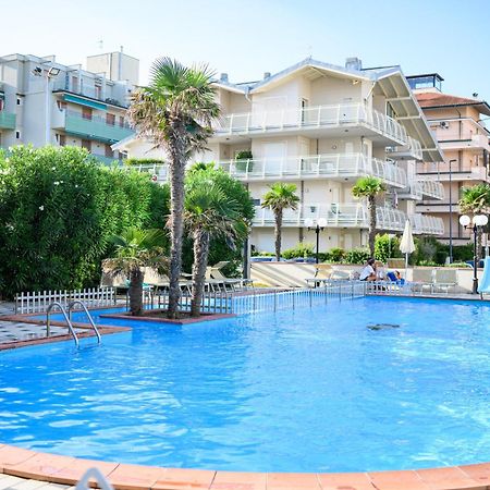 Hotel De Paris Lido Di Savio Eksteriør billede