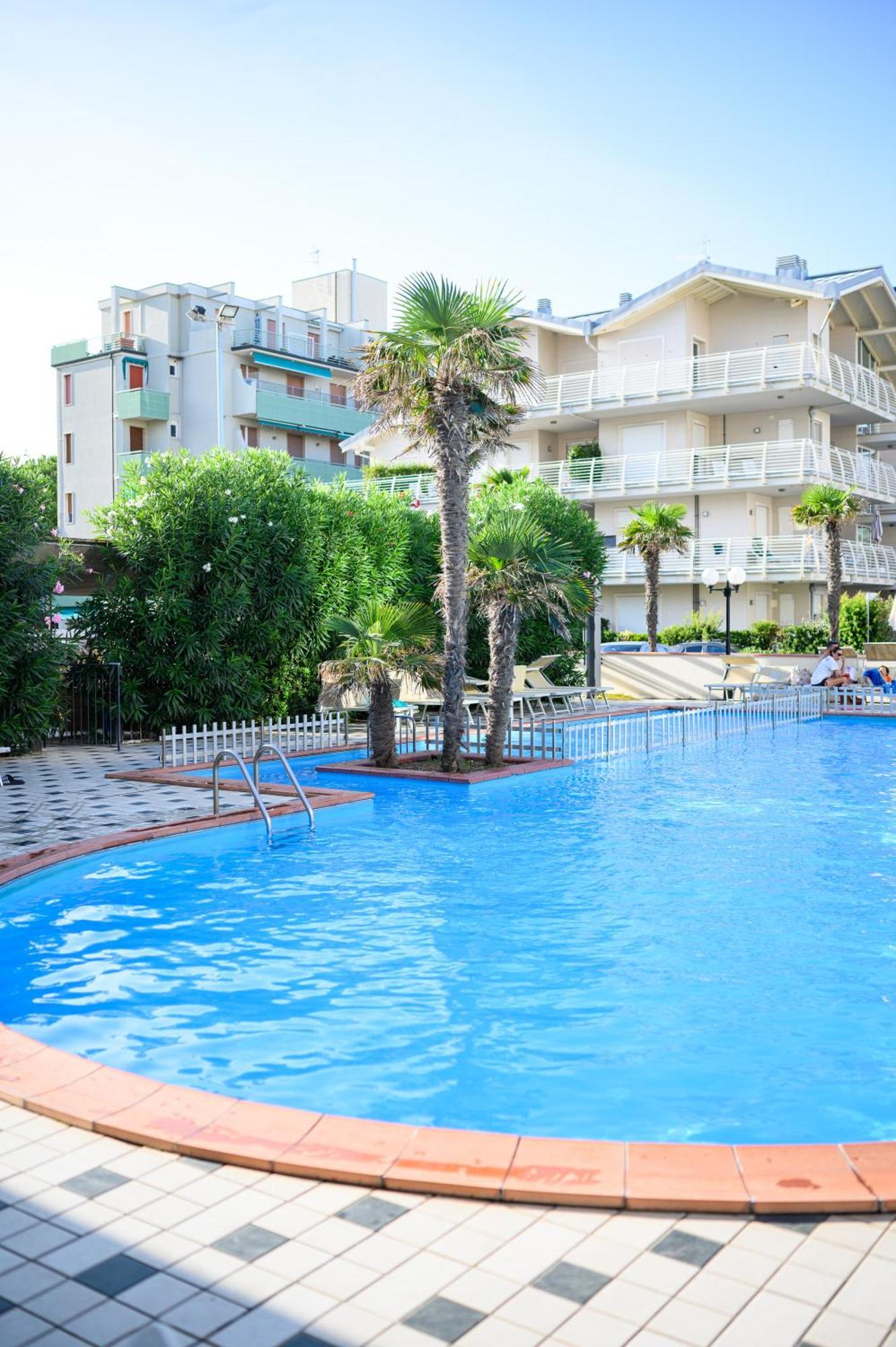 Hotel De Paris Lido Di Savio Eksteriør billede