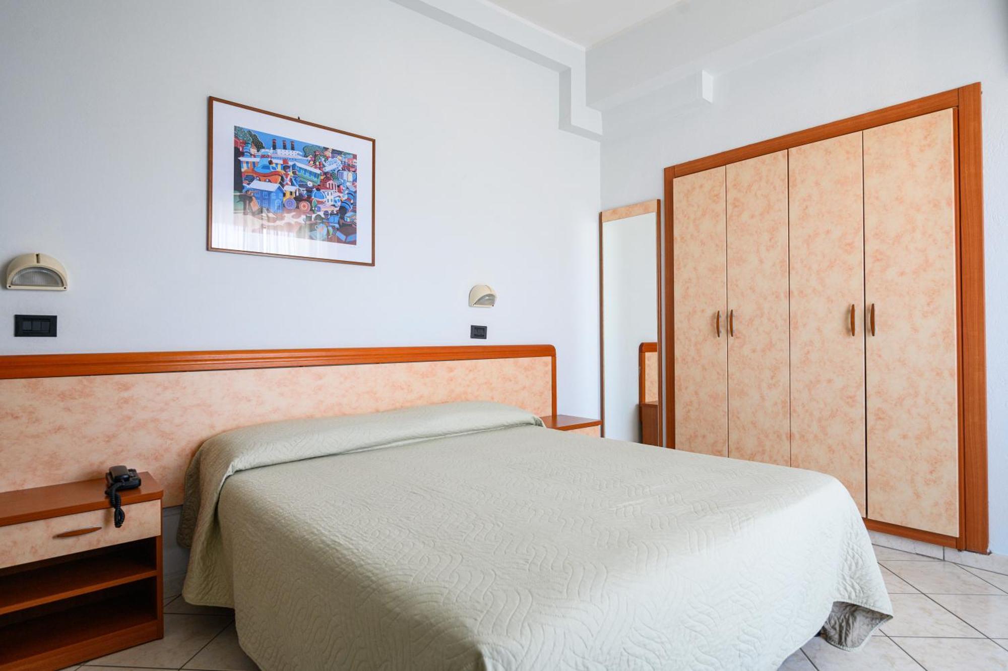 Hotel De Paris Lido Di Savio Eksteriør billede