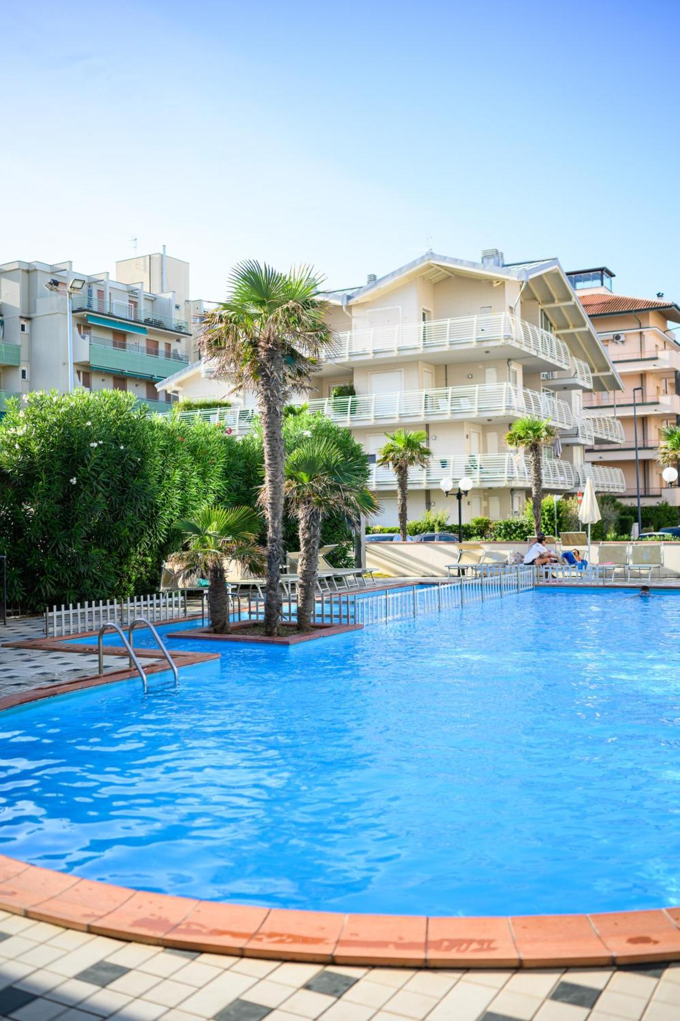 Hotel De Paris Lido Di Savio Eksteriør billede