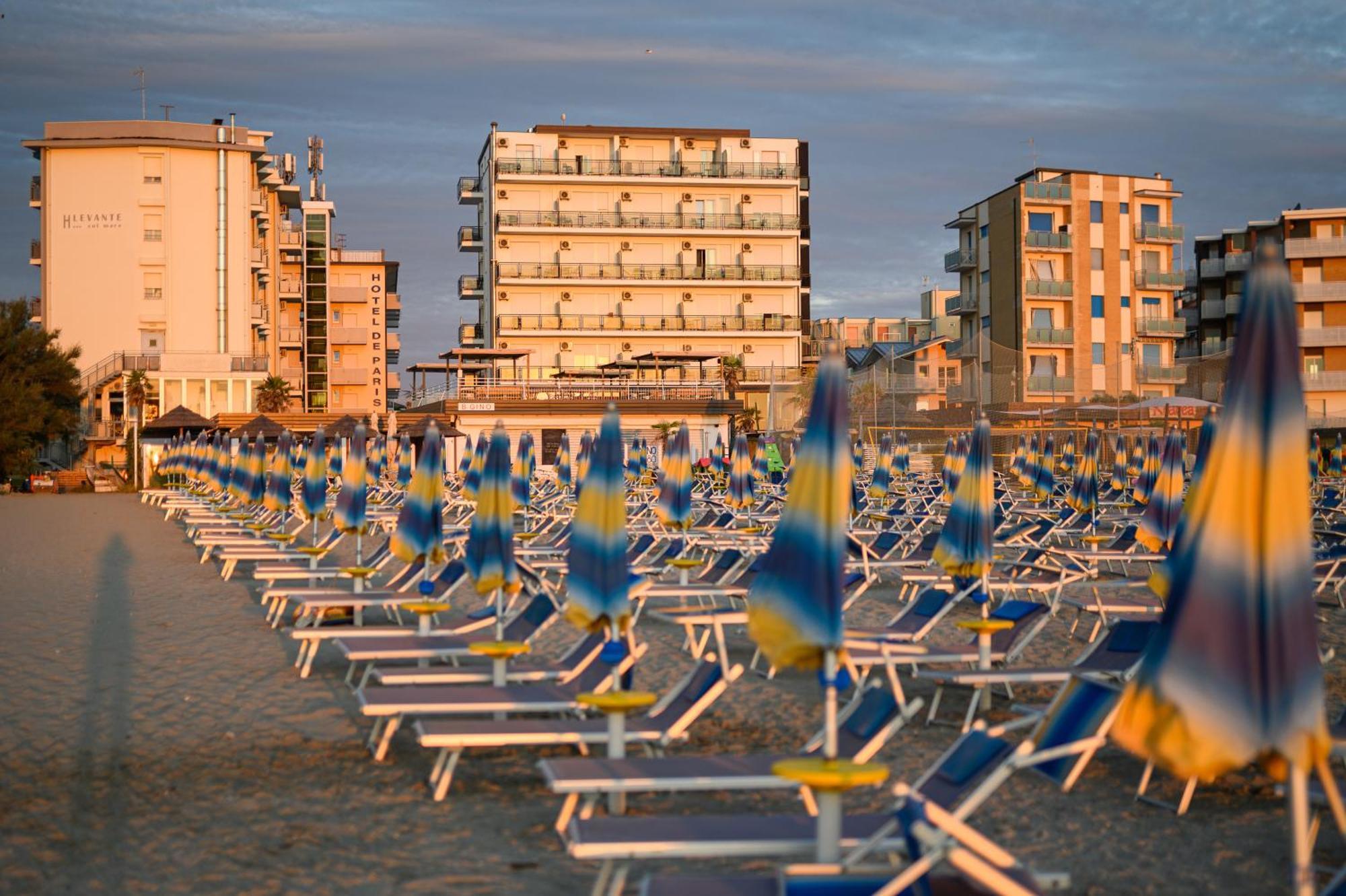 Hotel De Paris Lido Di Savio Eksteriør billede